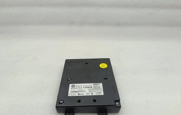 Volkswagen PASSAT B6 Phone control unit/module 3C0035729G 001069E87B01 N342Z276