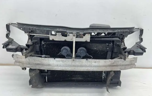 Audi TT TTS Mk2 Front bodywork piece 