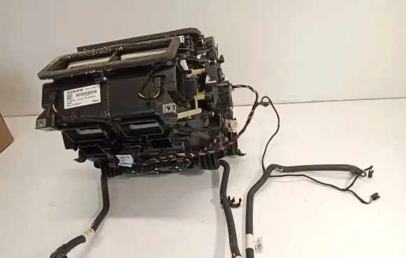 Volvo XC60 Interior heater climate box assembly housing 00118613 P31694151
