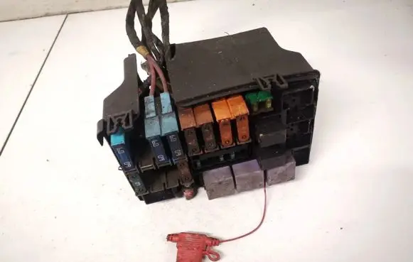 Renault Espace - Grand espace IV Fuse box set 8200166295