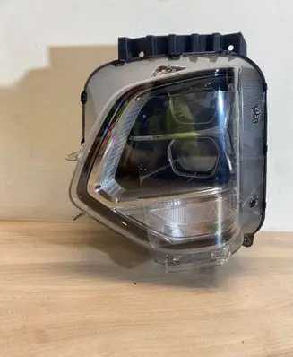 Hyundai Santa Fe Headlight/headlamp