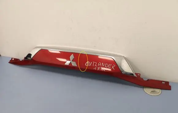 Mitsubishi Outlander Tailgate trim 5817A26502