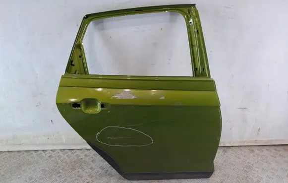 Volkswagen Taigo Rear door