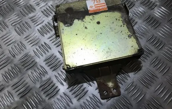 Nissan Sunny Engine control unit/module a11a74b54 a11-a74b54