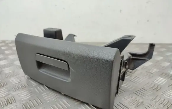 Seat Alhambra (Mk2) Glove box 5N0882600