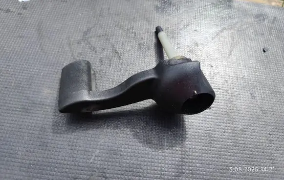 Alfa Romeo 147 Steering wheel adjustment handle/lever 26079515