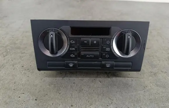 Audi A3 S3 8P Climate control/heater control trim 