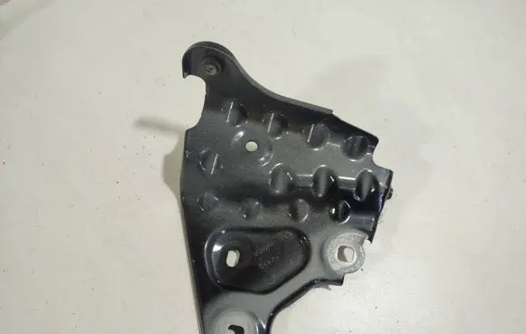 Mini Countryman U25 Fender mounting bracket 9624284