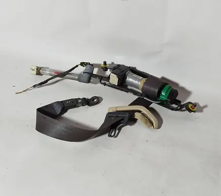 Volvo V70 Front seatbelt 570650465G