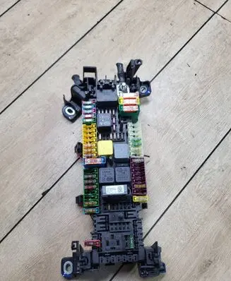 Mercedes-Benz B W246 W242 Fuse box set A2465400340