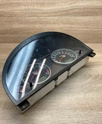 Ford Mondeo Mk III Speedometer (instrument cluster) 1S7F10841