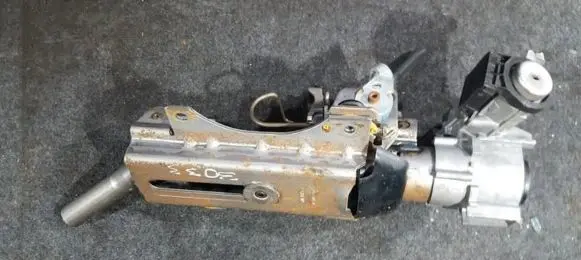 Steering wheel axle