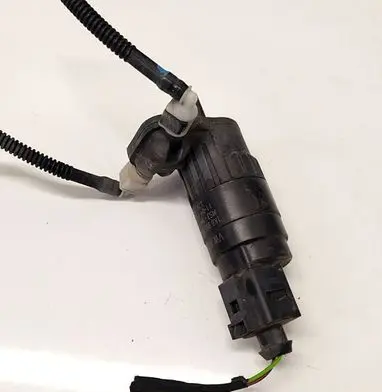 Seat Ibiza V (KJ) Windscreen/windshield washer pump 1K6955651