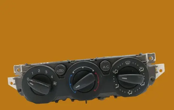 Ford Focus Climate control unit 7M5T19980AA