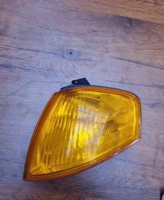 Mazda 323 Front indicator light R4138 1157