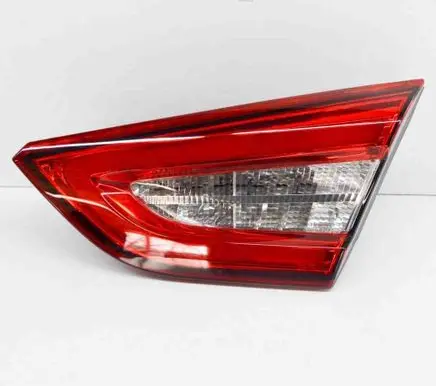 Maserati Quattroporte Tailgate rear/tail lights 670009228