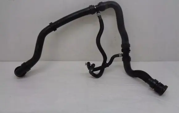 Opel Combo E Engine coolant pipe/hose 9845755380