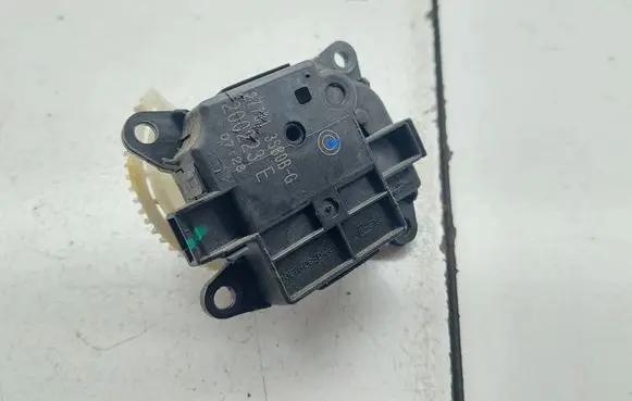 Nissan Navara D23 Air flap motor/actuator 277313SB0BG 200223E