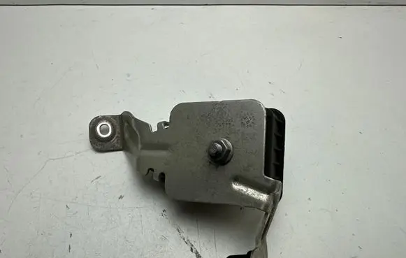 Audi A3 S3 8V Alarm system siren 8V1951285