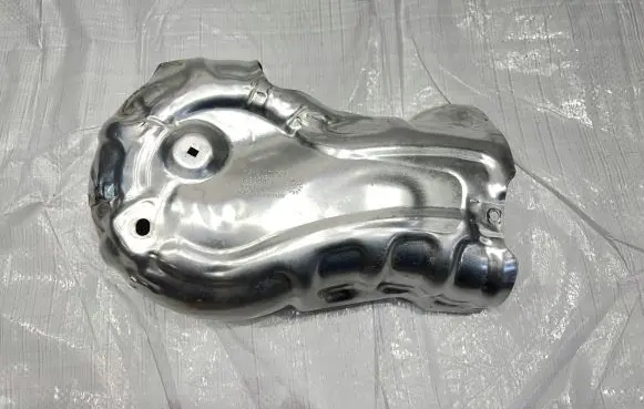 Volvo XC60 Heat shield in engine bay 32290194