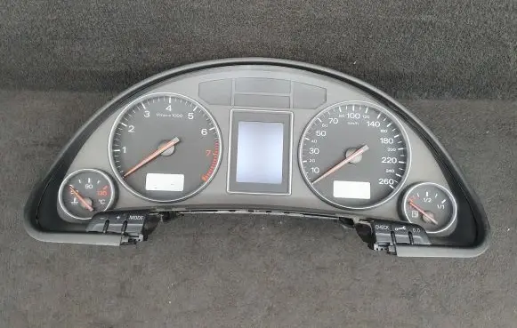 Audi A4 S4 B6 8E 8H Speedometer (instrument cluster) 8E0920900H RB4