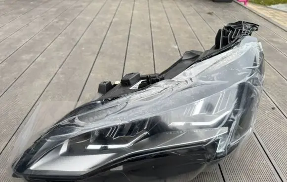 Peugeot 3008 II Headlight/headlamp 9836230280