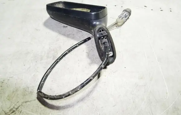 Audi 80 90 S2 B4 Manual wing mirror 007666 007665