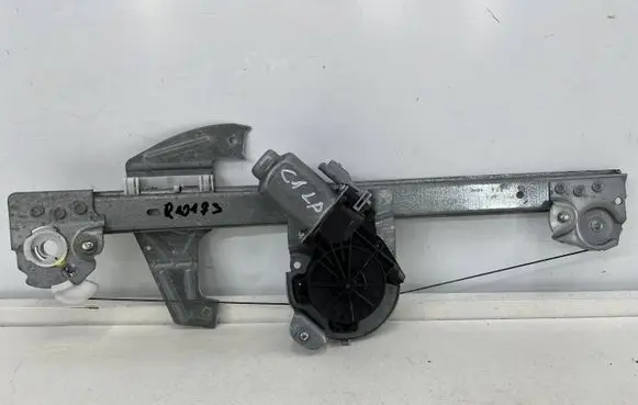 Toyota Aygo AB10 Front door window regulator motor 400843C