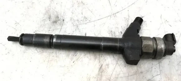 Fuel injector