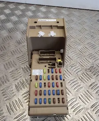 Subaru Impreza III Fuse box set 82201FG000 810564