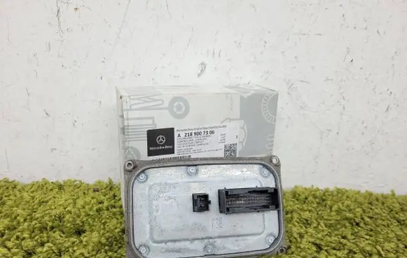 Mercedes-Benz Vito Viano W447 LED ballast control module A2189007306 2189007306