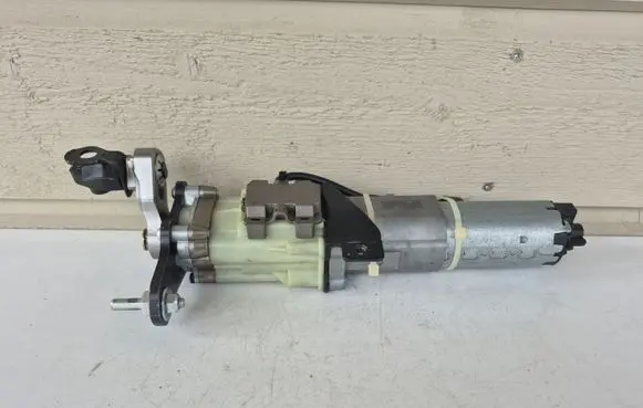Audi A6 C7 Soft lock spindle drive 4G9827851