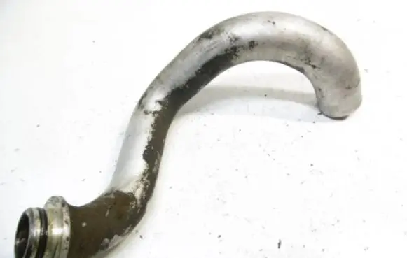 Volvo XC90 Intercooler hose/pipe 9161700