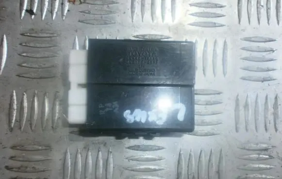 Lexus GS 300 400 430 Window wiper relay 8594030140