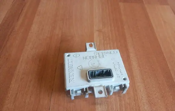Renault Laguna III GPS navigation control unit/module 280380655R 283464084R