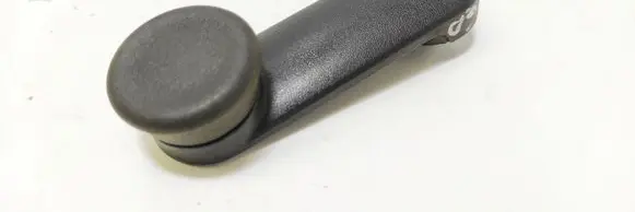 Opel Astra G Rear door window winding handle 90224834