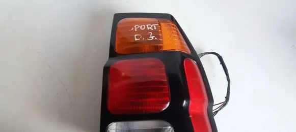 Mitsubishi Montero Rear/tail lights