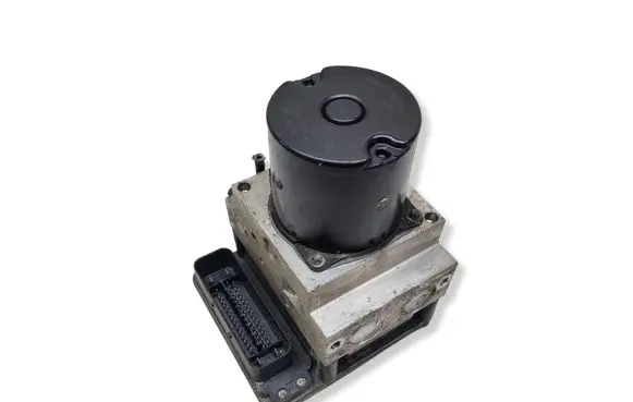 BMW 5 E60 E61 ABS Pump 6774679 34516774679