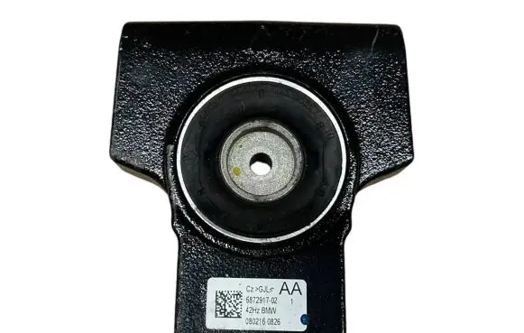 BMW 1 F20 F21 Engine mount bracket 6872917 33176872917