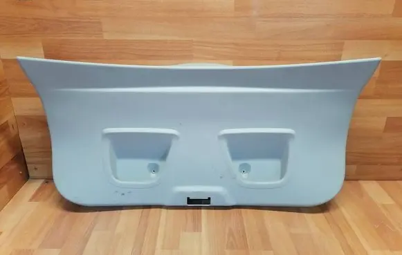 Renault Zoe Tailgate trim 909003188R