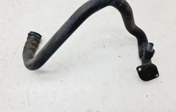 Volkswagen PASSAT B6 Engine coolant pipe/hose 3C0122051 3C0122051AT