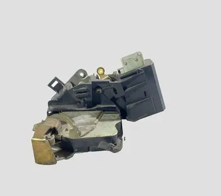 BMW 5 E39 Rear door lock 8166245 8352165