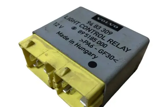 Volvo S70 V70 V70 XC Light module LCM 9483309 895185000