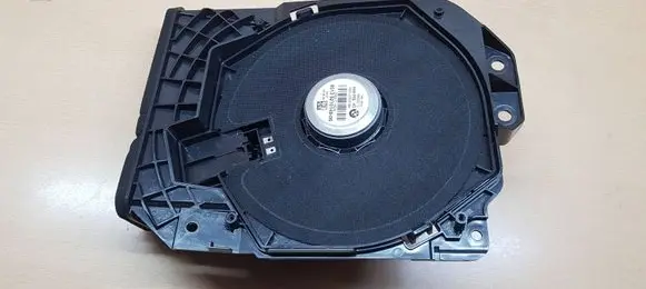 BMW 4 F32 F33 Subwoofer speaker 9210148
