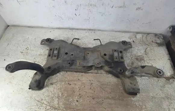 Mazda 3 I Front subframe