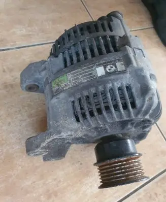 BMW 5 E34 Generator/alternator RE17691 2545504