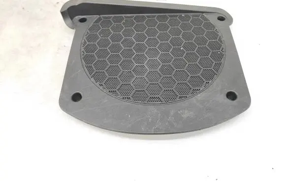 BMW X4 G02 Subwoofer grill/trim 6826950