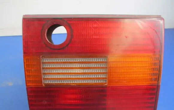 Volkswagen PASSAT B4 Rear/tail lights 3A9945108