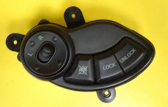 Hyundai Santa Fe Wing mirror switch 9353026500