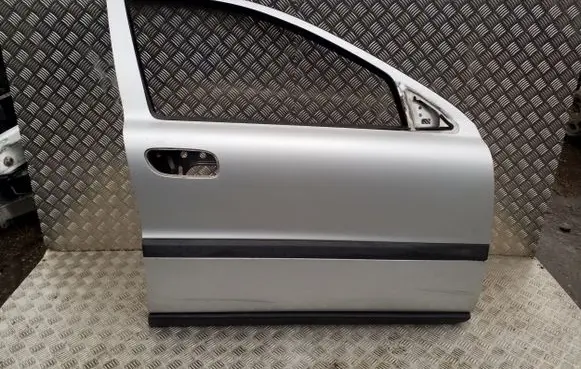 Volvo S60 Front door